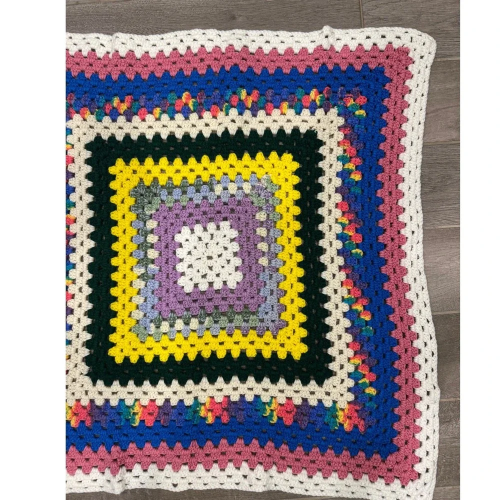 Handmade Crochet Granny Square Throw Blanket Rainbow‎ Retro 70s Style Afghan